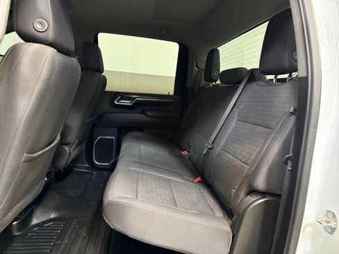 Used 2024 Chevrolet Silverado 2500 LT w/ Convenience Package image 35