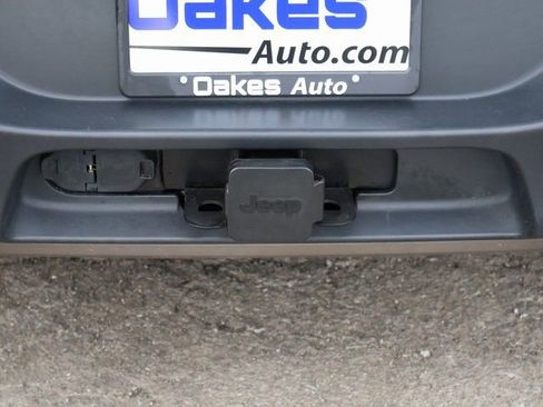 Used 2017 Jeep Cherokee 75th Anniversary image 19