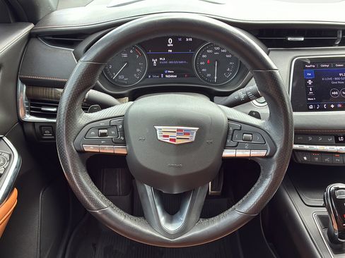 Used 2020 Cadillac XT4 Sport FWD image 17