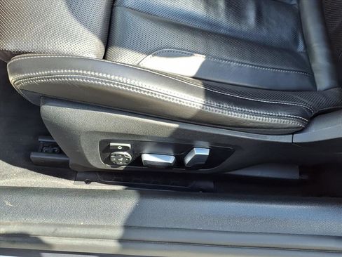 Used 2023 BMW M850i xDrive Convertible image 16