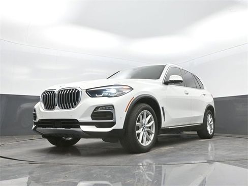 Used 2019 BMW X5 xDrive40i w/ Luxury Seating Package image 1