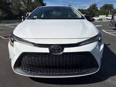 Used 2021 Toyota Corolla LE FWD image 8