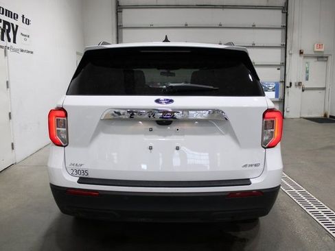 Used 2023 Ford Explorer XLT image 21