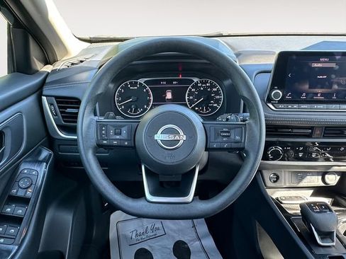 Used 2024 Nissan Rogue S AWD/4WD image 12