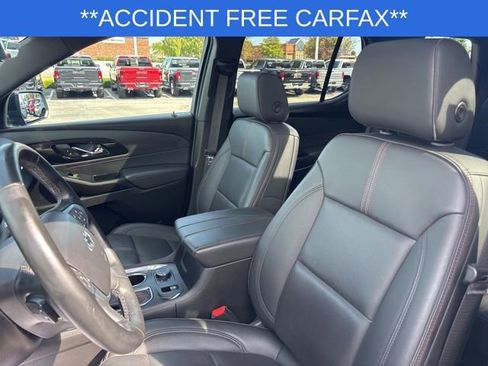 Used 2023 Chevrolet Traverse RS image 19