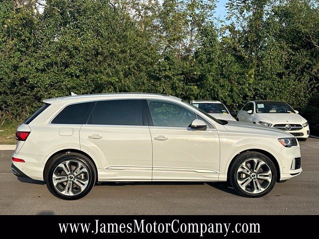 Used 2021 Audi Q7 3.0T Premium Plus w/ Premium Plus Package AWD/4WD image 17