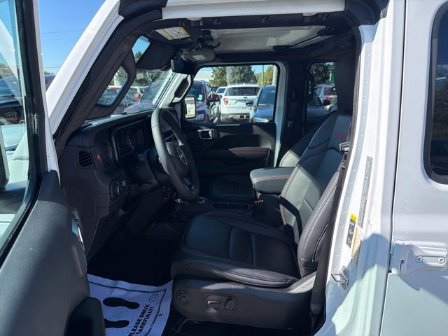 Used 2026 Jeep Wrangler Unlimited Rubicon w/ Safety Group AWD/4WD image 19
