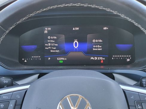 Used 2024 Volkswagen Taos SE FWD image 10