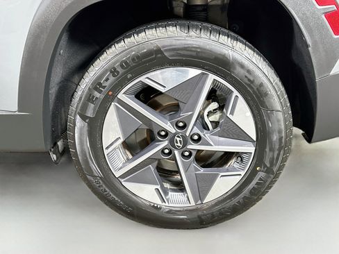 Used 2025 Hyundai Tucson SEL AWD/4WD image 28