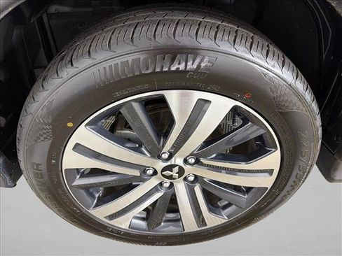 Used 2025 Mitsubishi Outlander Sport AWD image 11