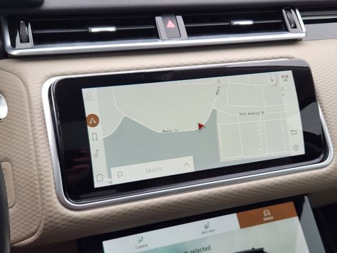 Certified 2021 Land Rover Range Rover Velar S image 18