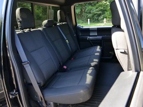 Used 2017 Ford F150 XLT w/ Equipment Group 302A Luxury AWD/4WD image 36
