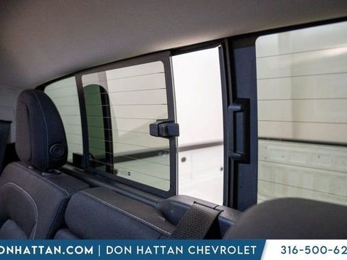 Used 2022 Chevrolet Colorado LT w/ LT Convenience Package image 23