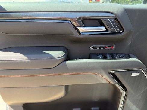 New 2026 GMC Sierra 1500 AT4 w/ AT4 Preferred Package AWD/4WD image 9