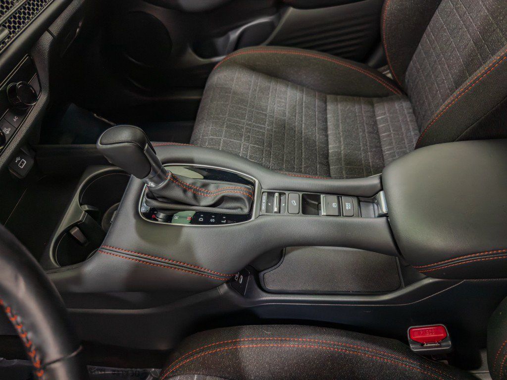 Used 2025 Honda HR-V Sport image 30