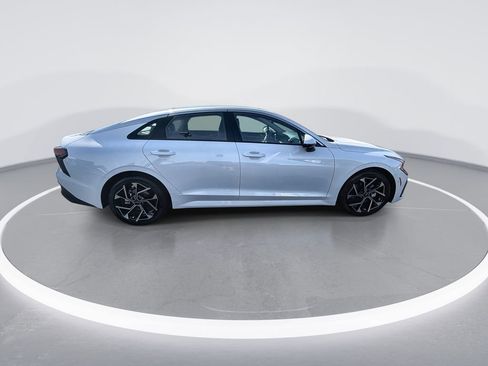Used 2025 Kia K5 EX FWD image 9