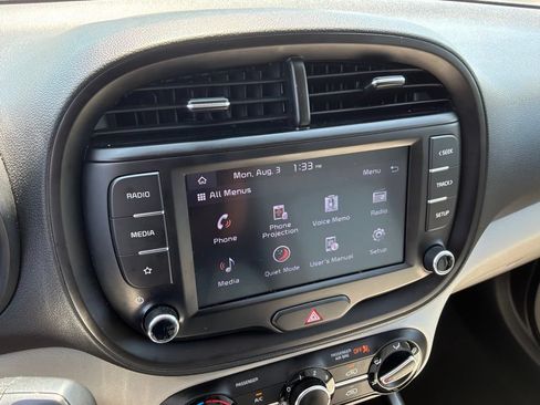 Used 2022 Kia Soul LX FWD image 23