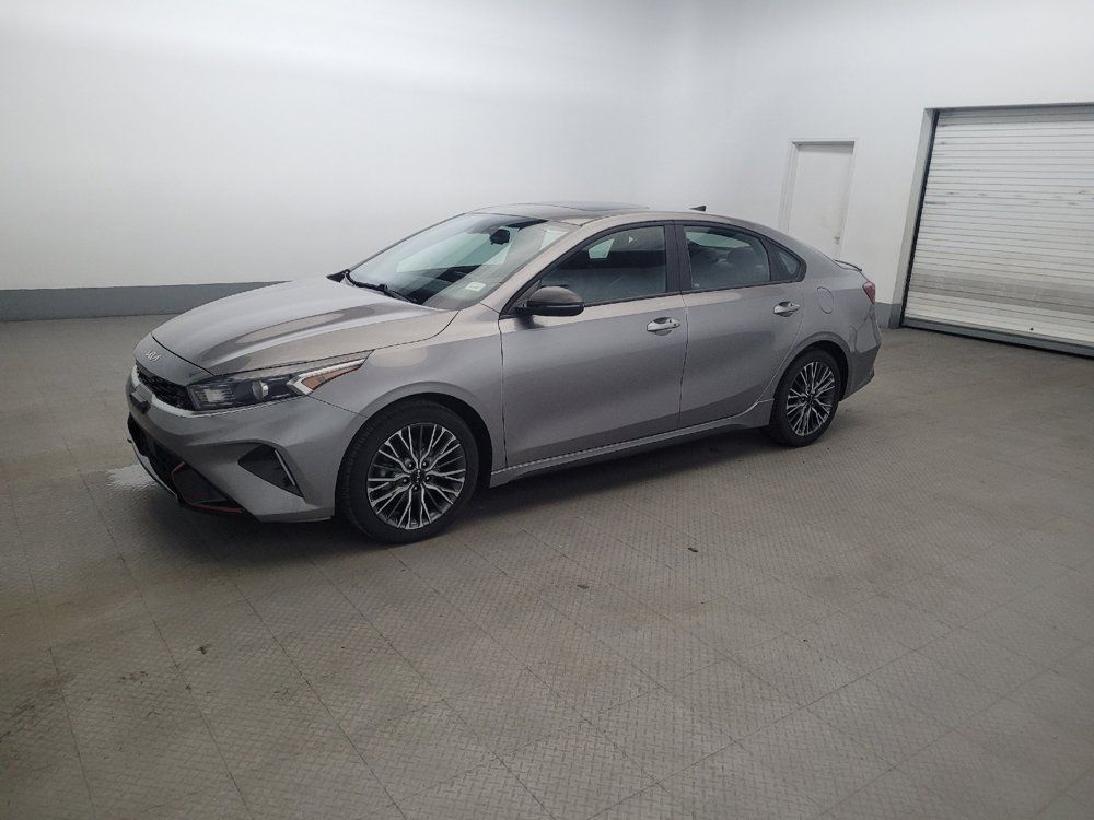 Used 2023 Kia Forte GT-Line w/ GT-Line Premium Package FWD image 2