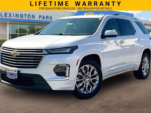 Used 2023 Chevrolet Traverse Premier AWD/4WD image 12