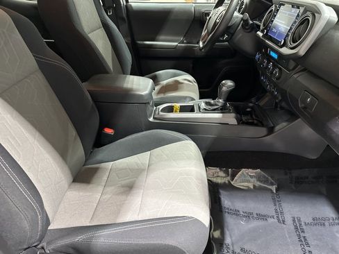 Certified 2021 Toyota Tacoma TRD Sport image 19