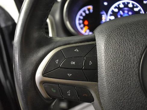 Used 2018 Jeep Grand Cherokee Limited AWD/4WD image 14