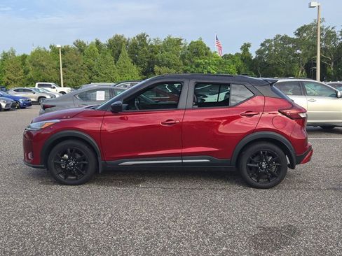 Used 2024 Nissan Kicks SR w/ SR Premium Package FWD image 8