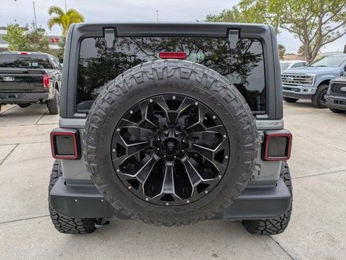 Used 2020 Jeep Wrangler Sport S image 5