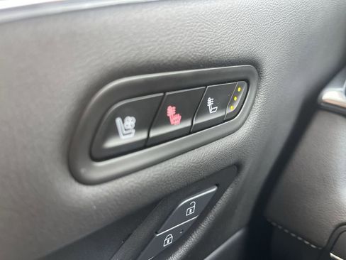 Certified 2024 Cadillac Escalade ESV Sport w/ LPO, ONYX Package image 21