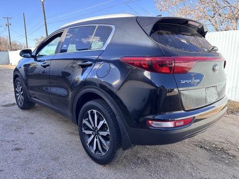 Used 2017 Kia Sportage EX image 5