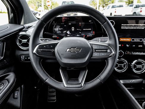 New 2026 Chevrolet Blazer EV LT image 24