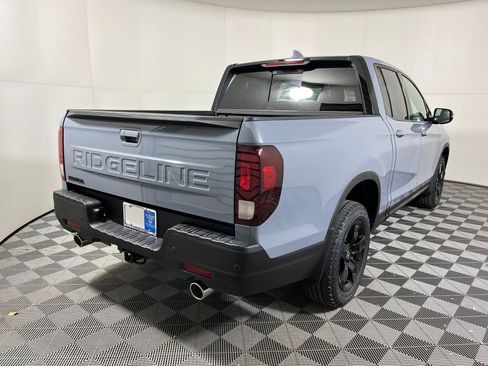 New 2026 Honda Ridgeline Black Edition image 7