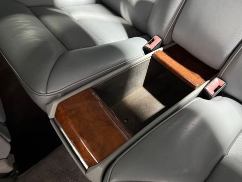 Used 1990 Mercedes-Benz 300 CE Coupe image 25