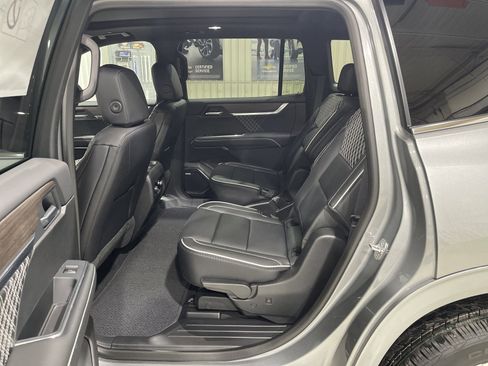 New 2026 GMC Acadia Denali w/ Super Cruise Package AWD/4WD image 12