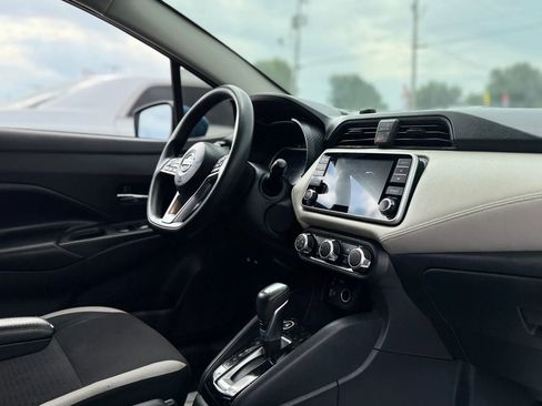 Used 2020 Nissan Versa SV w/ Trunk Package FWD image 25