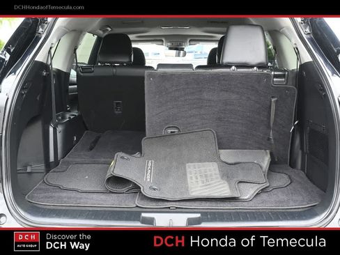 Used 2021 Toyota Highlander XLE FWD image 23