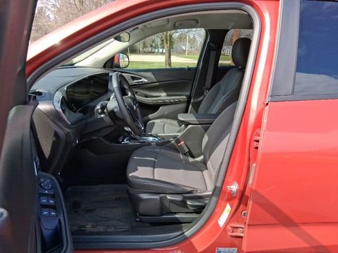 Used 2024 Buick Encore GX Preferred AWD/4WD image 10