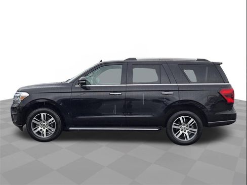 Used 2023 Ford Expedition Limited image 7