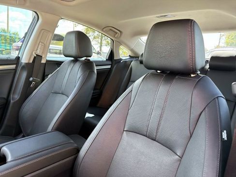 Used 2017 Honda Civic Touring image 19