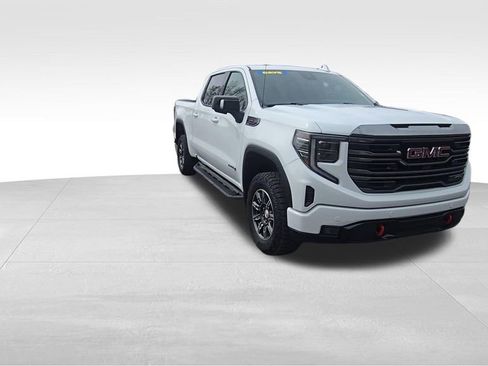 Used 2024 GMC Sierra 1500 AT4 AWD/4WD image 2