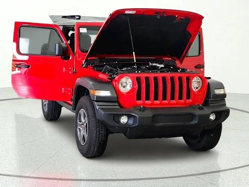 Used 2023 Jeep Wrangler Sport AWD/4WD image 12
