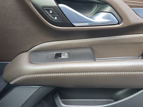 Used 2024 GMC Yukon XL Denali w/ Denali Reserve Package image 21