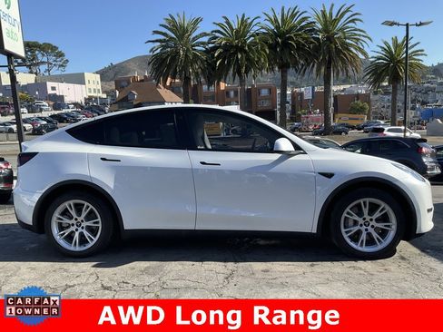Used 2021 Tesla Model Y Long Range image 3