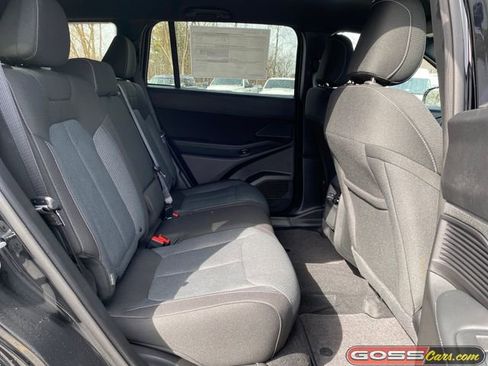 New 2026 Jeep Cherokee Laredo image 7