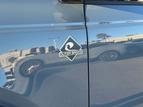 New 2025 Ford Bronco Outer Banks image 16