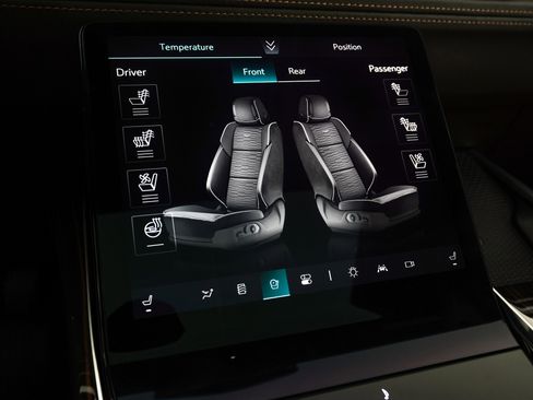 Used 2026 Cadillac Escalade Luxury w/ LPO, Radiant Package image 27