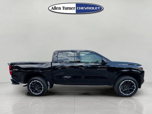 New 2026 Chevrolet Colorado Z71 w/ Technology Package AWD/4WD image 3