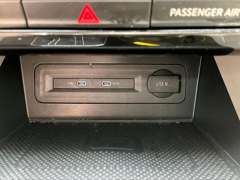 Used 2023 Volkswagen Atlas SE AWD/4WD image 33