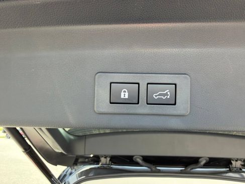 Certified 2026 Subaru Ascent Premium AWD/4WD image 18