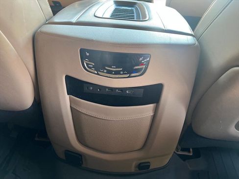 Used 2020 Cadillac Escalade Platinum image 17