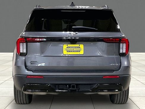 Certified 2025 Ford Explorer ST-Line w/ Premium Package image 4